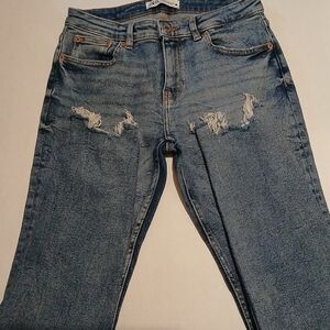 Woman's ZARA Mid RISE Denim Blue  Skinny Jeans  Distressed Cut Size 6